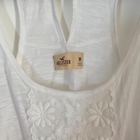 Hollister white tank top - Brand new never worn - Picture 3 of 4